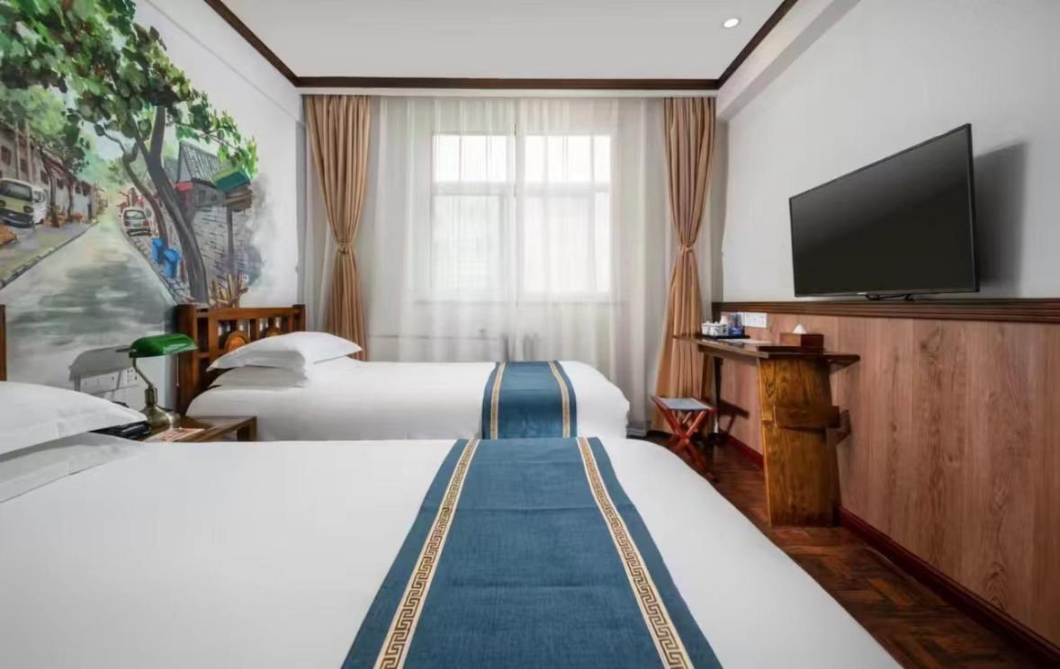 Nostalgia Hotel Beijing Guozijian Ghost Street - Near Beijing Lama Temple, Beihai Park, Jingshan Park, Drum Tower, Houhai Bar Street, Tian'Anmen Square, Located In Beijing Traditional Hutongs, 5 Minutes Away From Beixinqiao Metro Station Luaran gambar